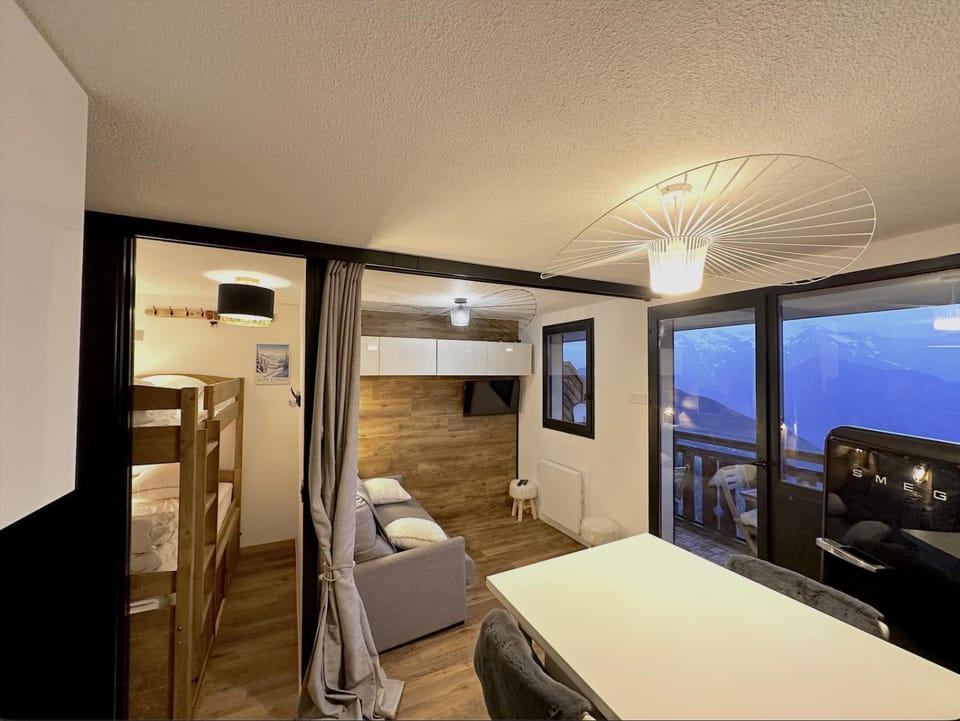 Logement cosy & rénové - Vue exceptionnelle Apartment in Huez