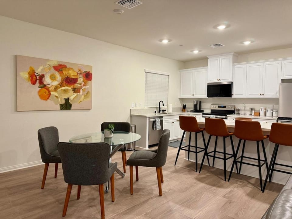 Lake Elsinore 3 bed 2 bath home House in Lake Elsinore