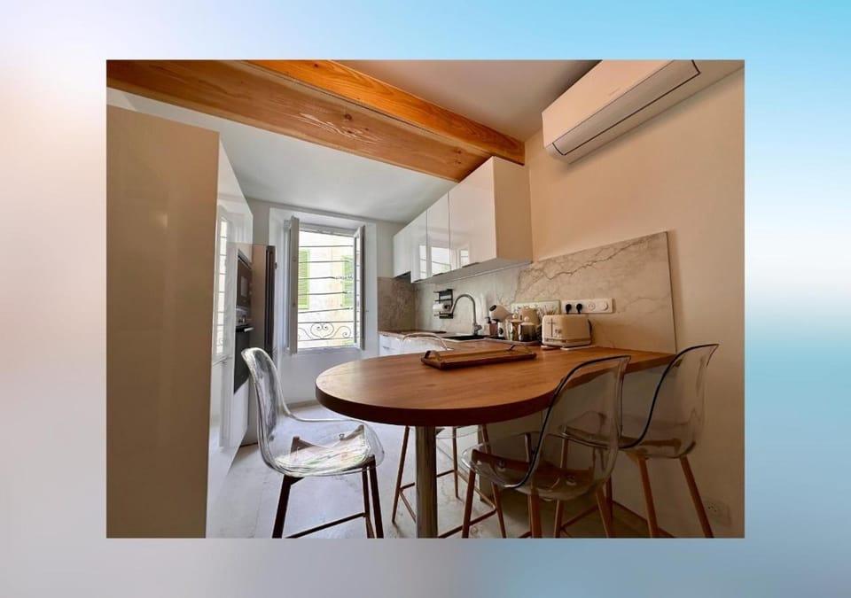 kitchen, air conditioner
