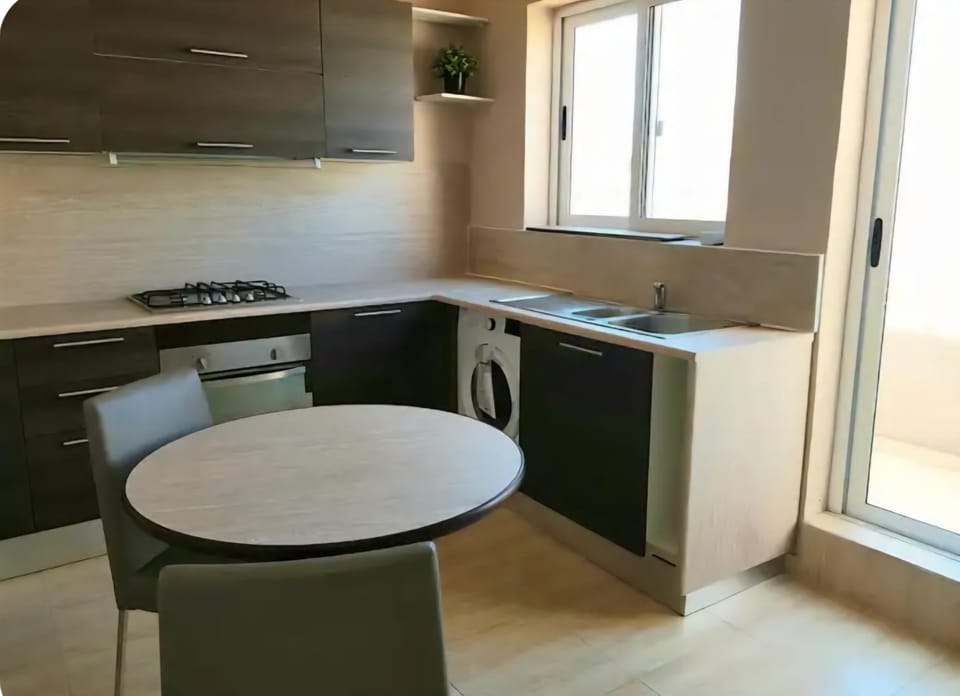 Private room with bathroom close to Valletta Vacation rental in Malta