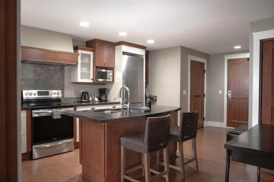 Cozy 1 Bedroom Located in Solara Resort Apartment in Canmore
