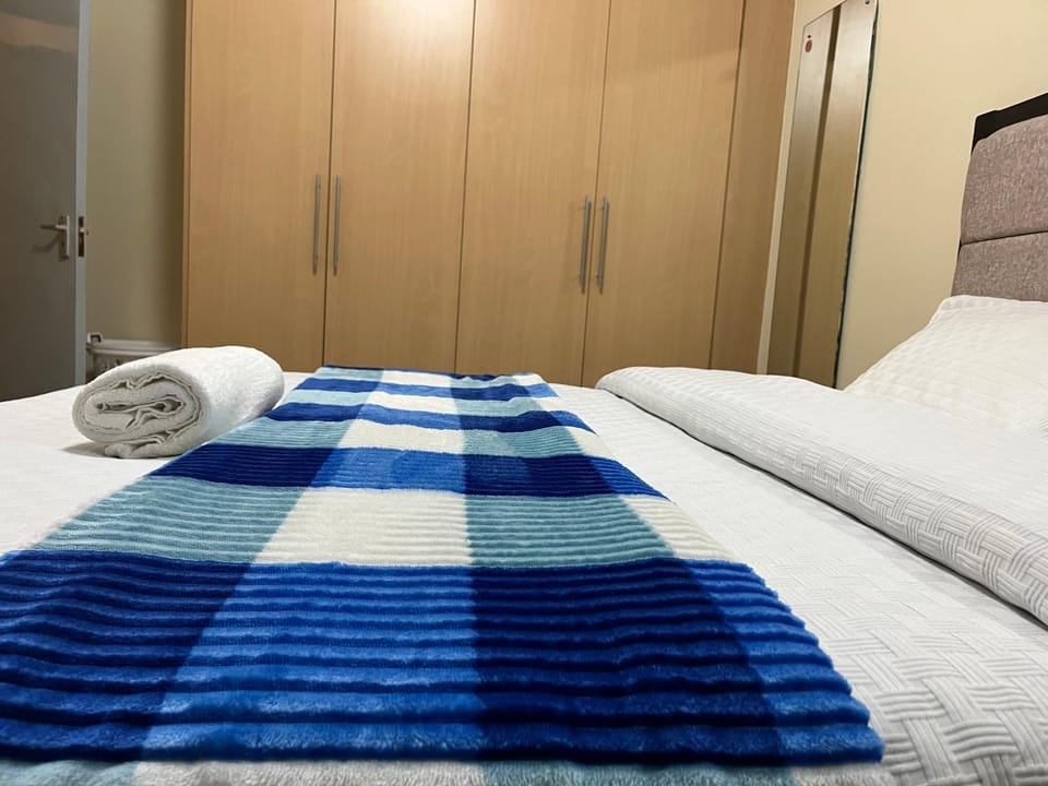 Bed, Bedroom, wardrobe