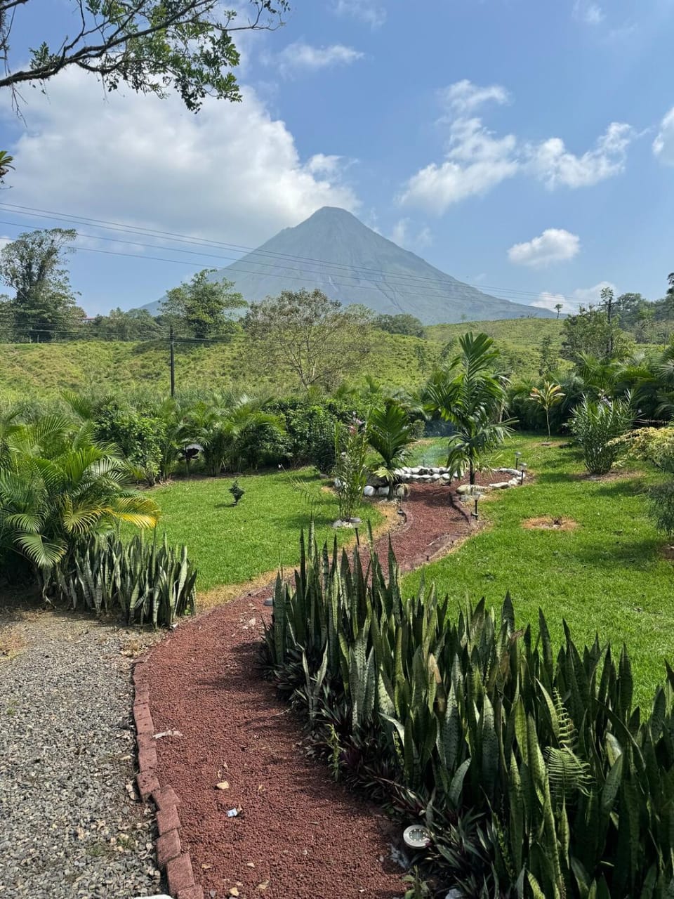 Volcano Garden Suite with bathtub Apartment in Alajuela Province
