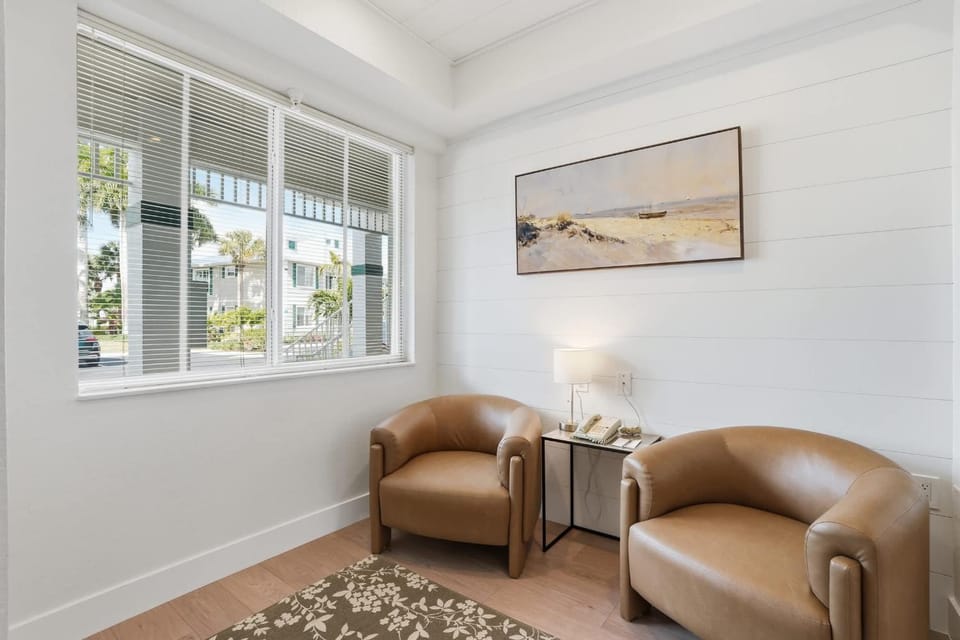 #313 - Luxury First Floor - Golf Views -Sleeps 4 House in Lely Resort