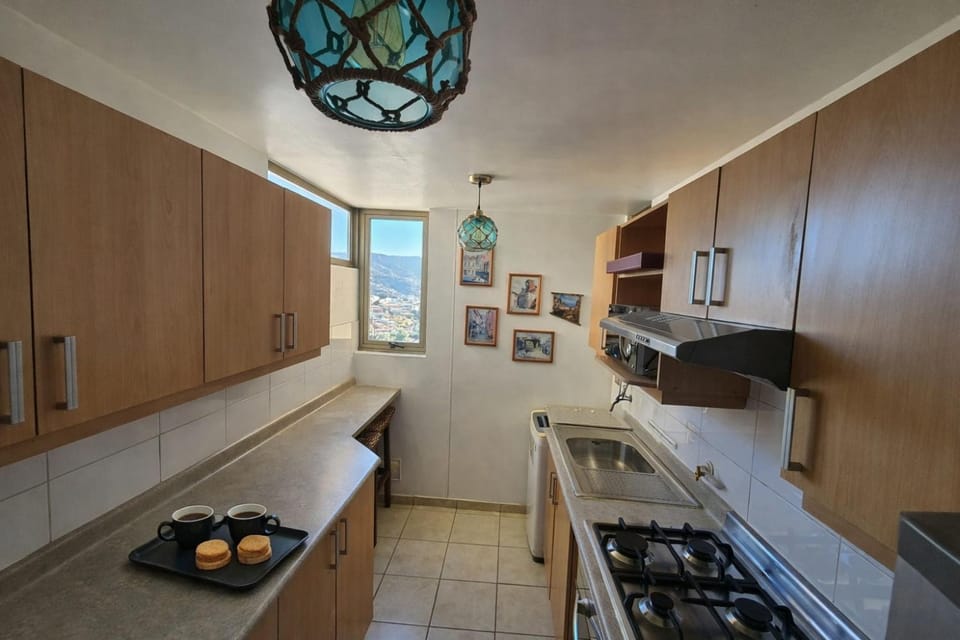 Kitchen or kitchenette, Food, toaster