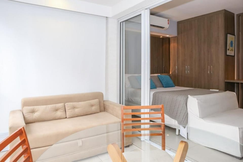Apartment for 4 people with the largest suspended pool in SP Apartment in Sao Paulo City