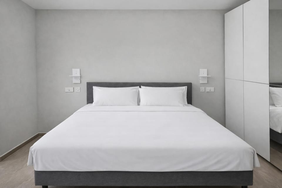 Bed, Photo of the whole room, Bedroom