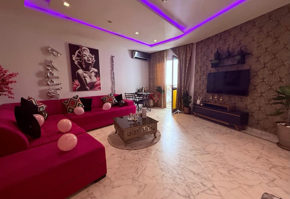 TV and multimedia, Seating area