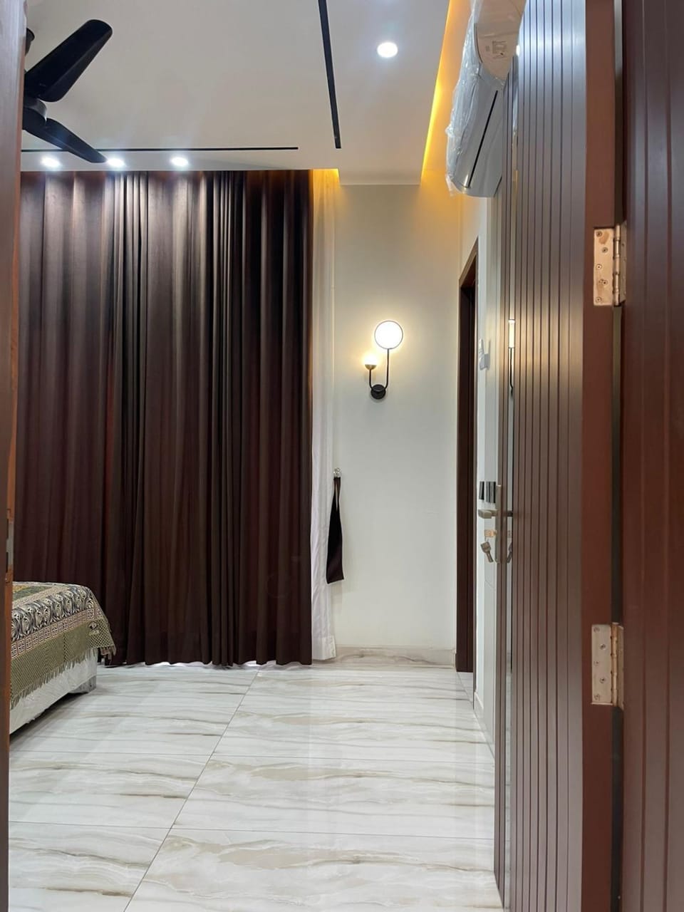 Luxury 3BR House in Bahria Town Lahore House in Lahore