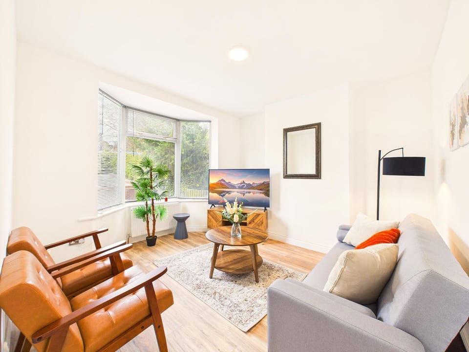 Communal lounge/ TV room, Living room