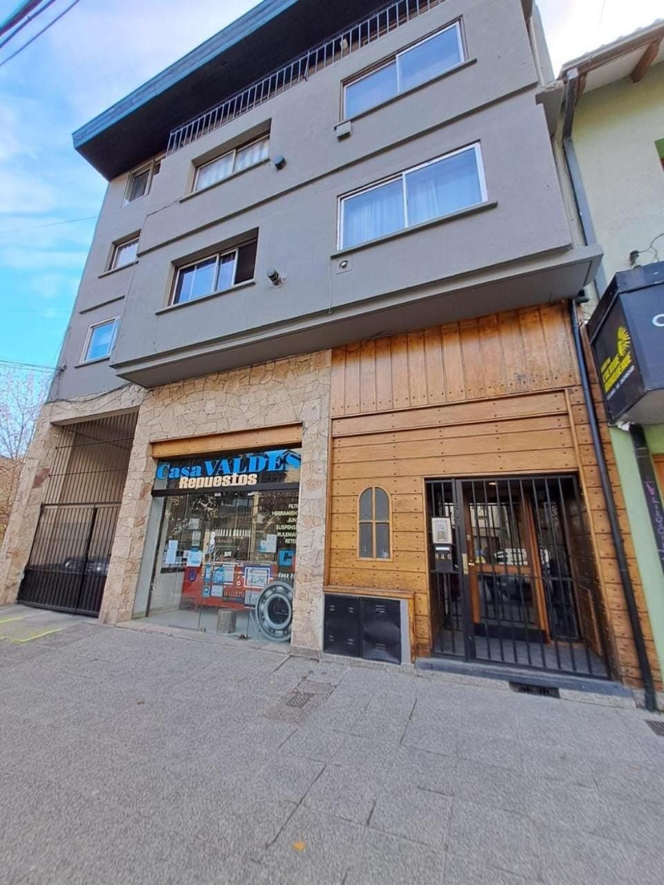 Property building, Day