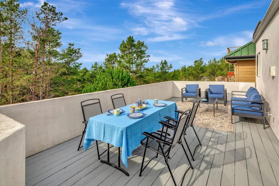 Patio, Balcony/Terrace, Seating area, Dining area