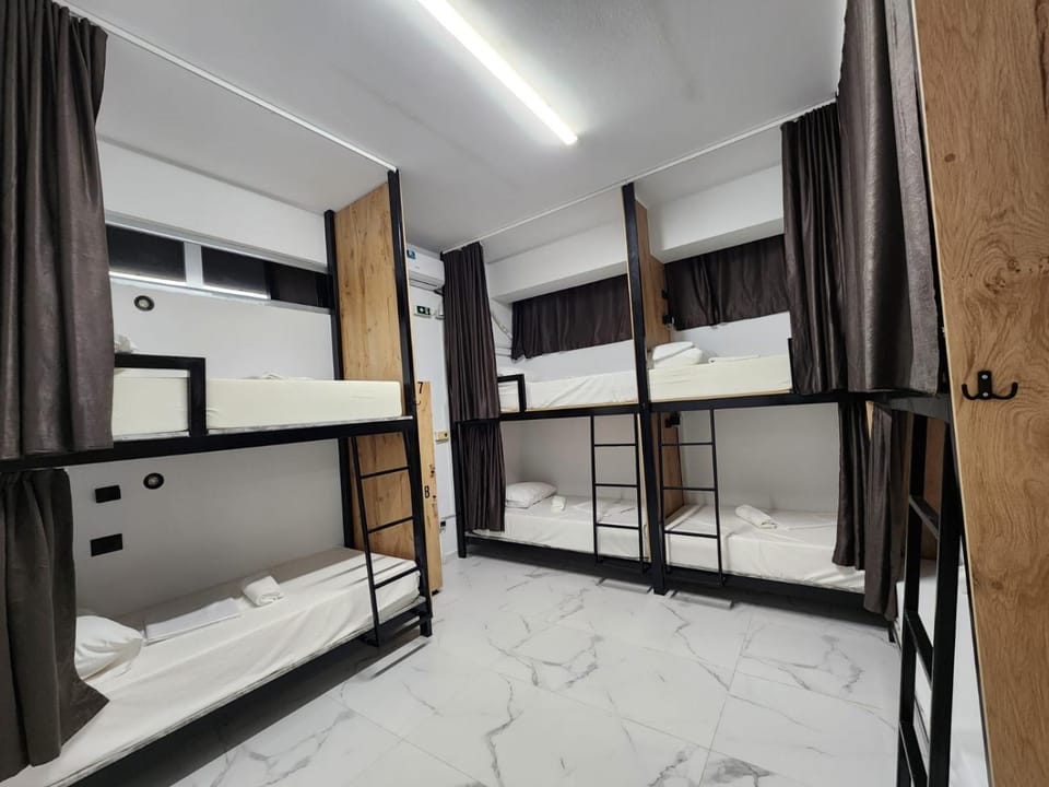 Bed, Bedroom, bunk bed