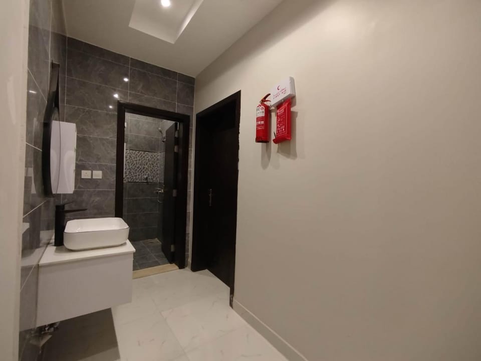 شقة فاخرة بغرفة نوم ودورة مياه j13 Apartment in Jeddah