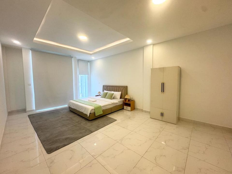 Spacious 5BR Townhouse in Central Phnom Penh House in Phnom Penh Province