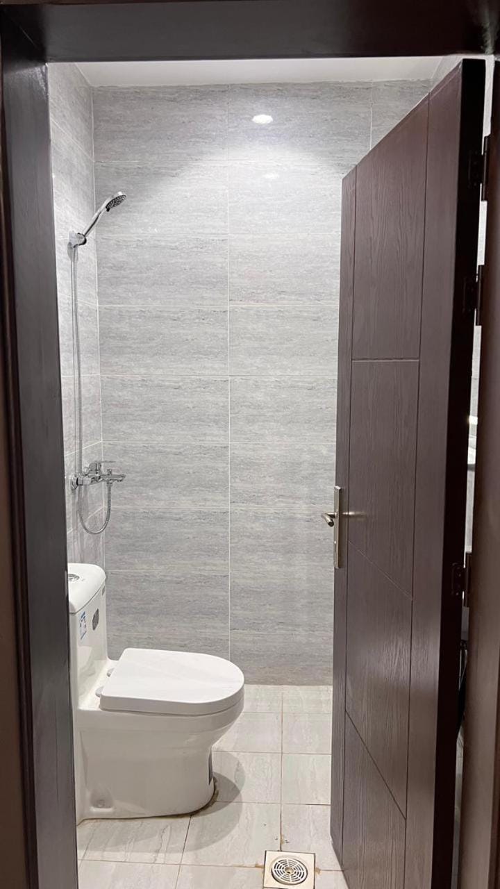 شقة غرفة نوم ومجلس ومطبخ ودورة مياه حي الحمدانية j16 Apartment in Jeddah