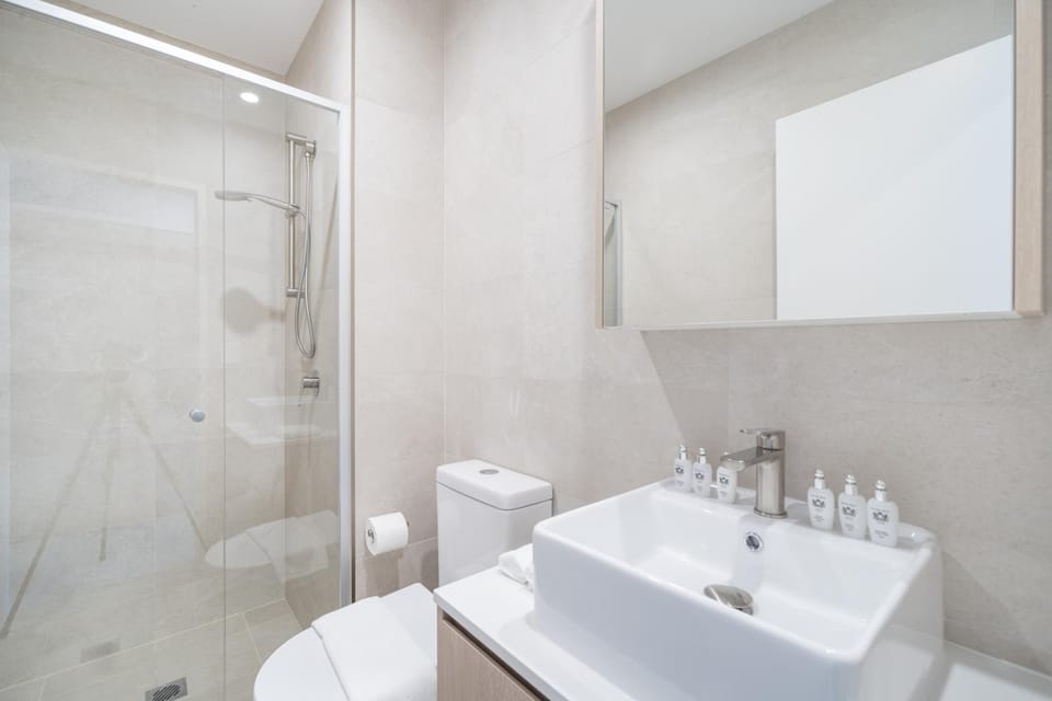 MAR3110 l Stylish New 3BR Retreat in Vibrant Marrickville Apartment in Marrickville