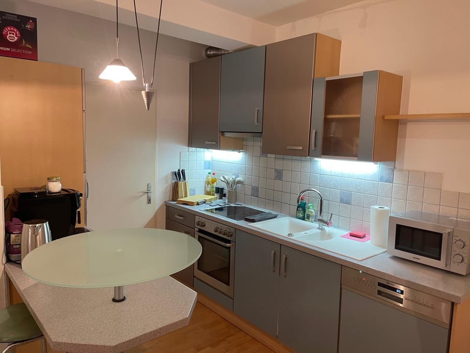 Coffee/tea facilities, Kitchen or kitchenette, dishwasher, minibar, oven, stove, stove, toaster, towels, towels, kitchen, kitchen