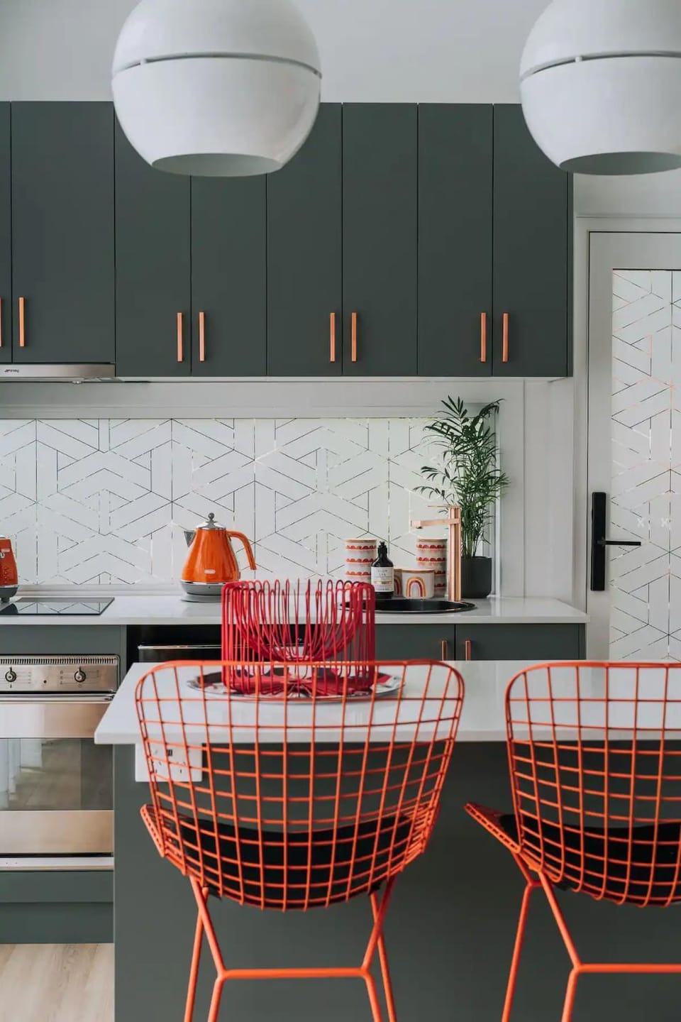 Rustic Retro Coastal Escape Apartment in Terrigal