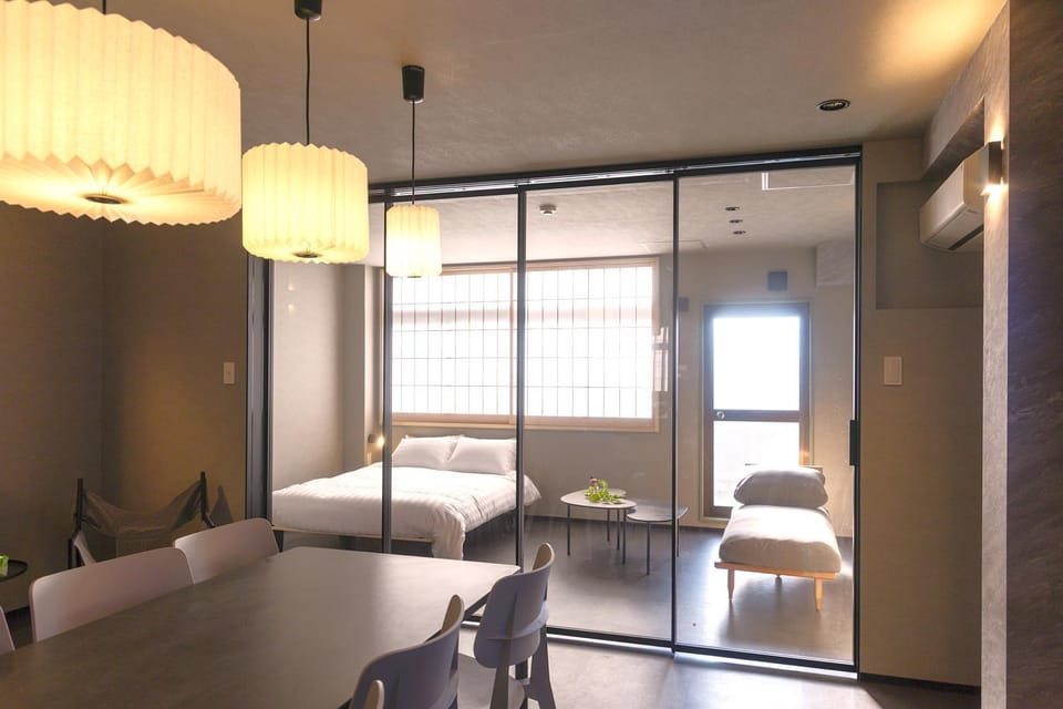 Bed, Living room, Photo of the whole room, Dining area, Bedroom