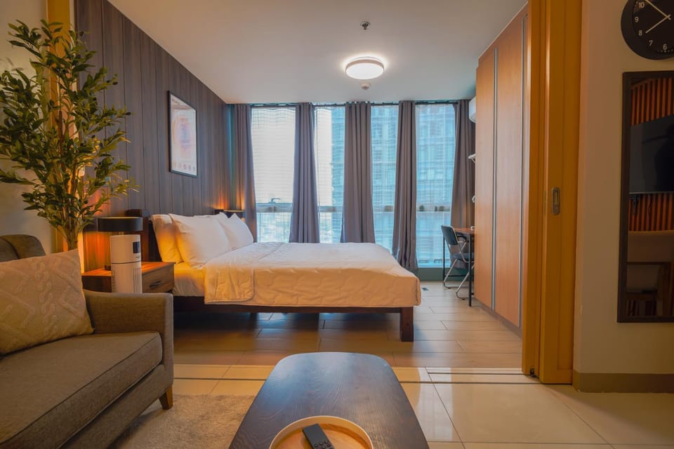 Bed, Living room, Photo of the whole room, Bedroom, wardrobe