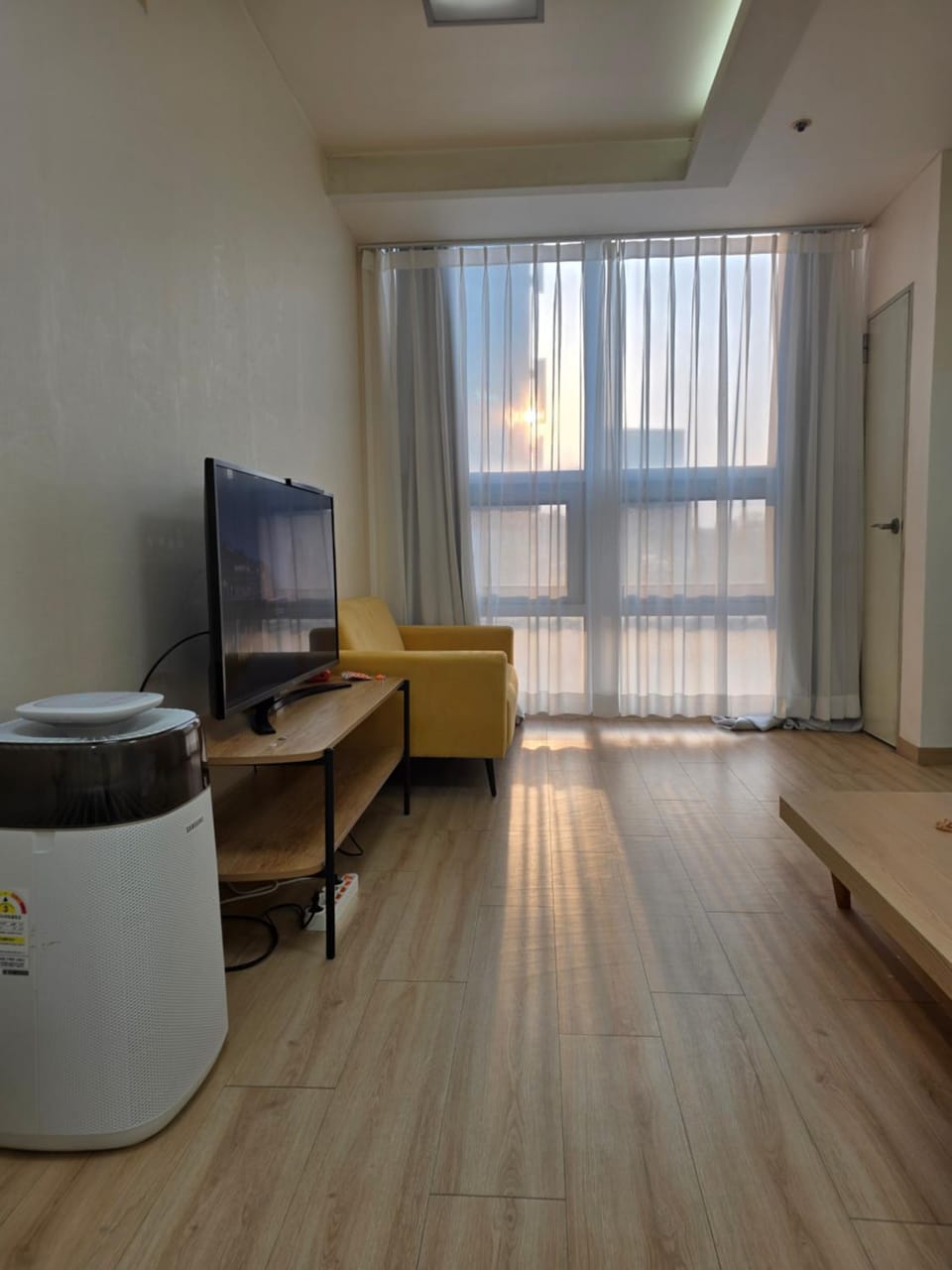 Deluxe Modern Near Dongmyo Apartment in Seoul