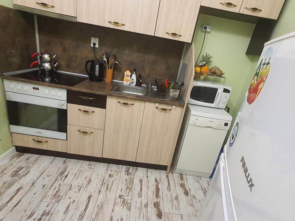 Coffee/tea facilities, Kitchen or kitchenette, dishwasher, minibar, oven, pet friendly, stove, toaster