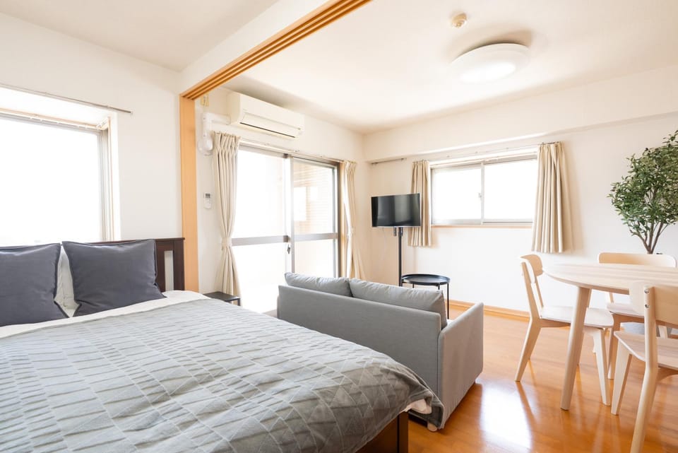 Bed, TV and multimedia, Bedroom, air conditioner