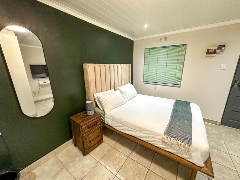Silwood Heights Flatlet in Eerste River Apartment in Cape Town