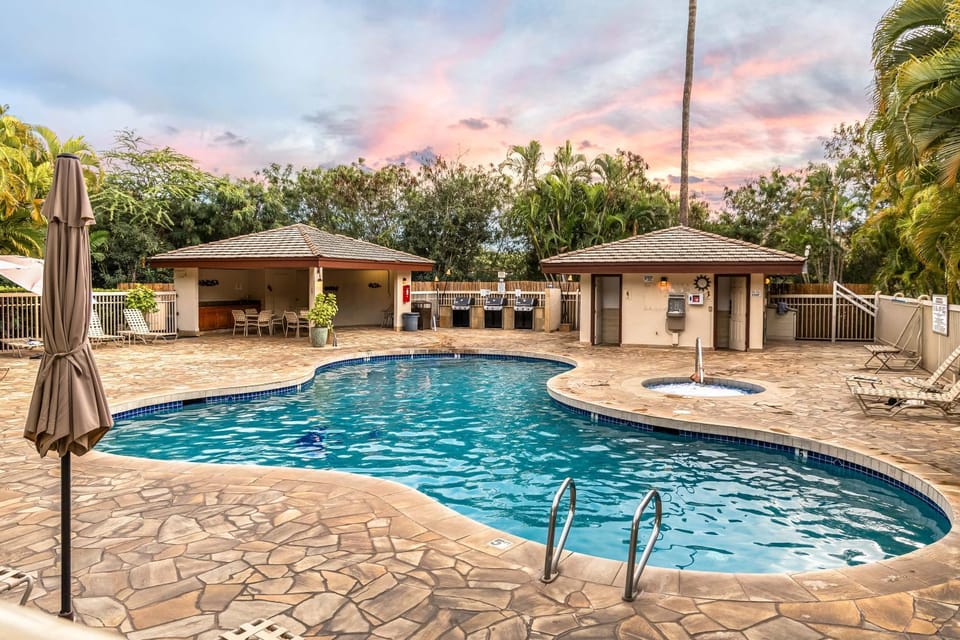 Pool view, Swimming pool