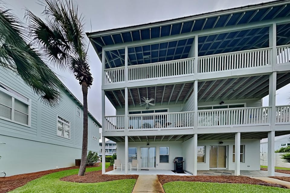 The Pearl At Oyster Lake House in South Walton County