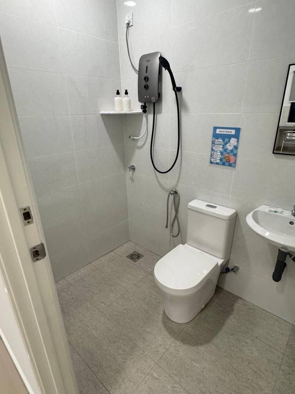 Shower, Toilet, Bathroom