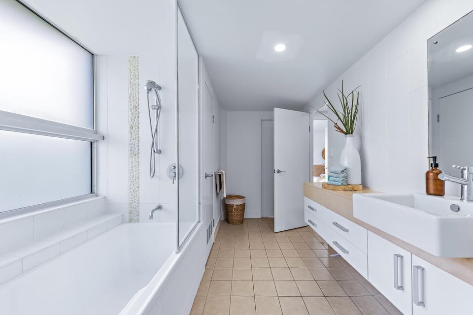 Salt & Sea Apartment in Airlie Beach