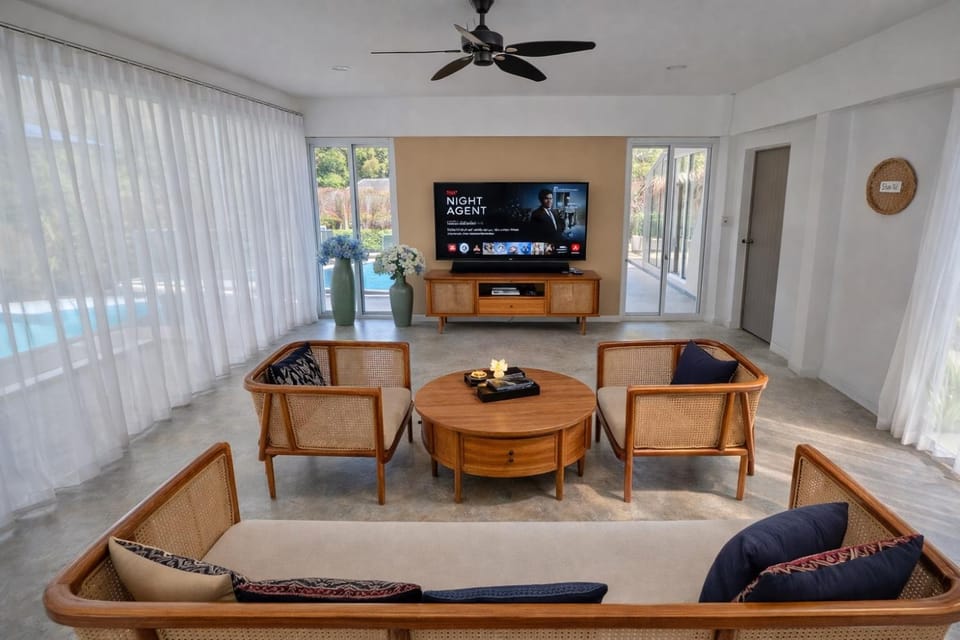 Modern 4BR Pool Villa with Billiards in Thong Sala Villa in Ko Pha-ngan Sub-district