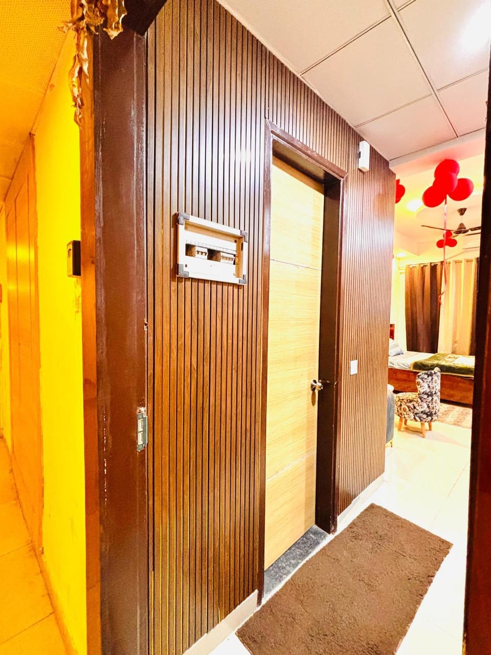 istudio1 Apartment in Noida