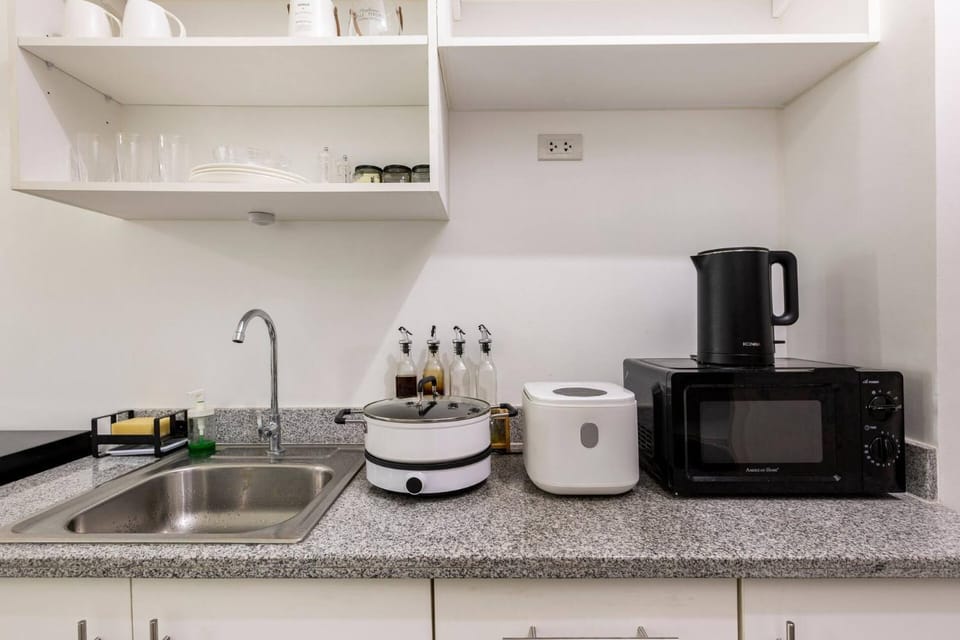Kael Studio - Araneta Center View Apartment in Pasig