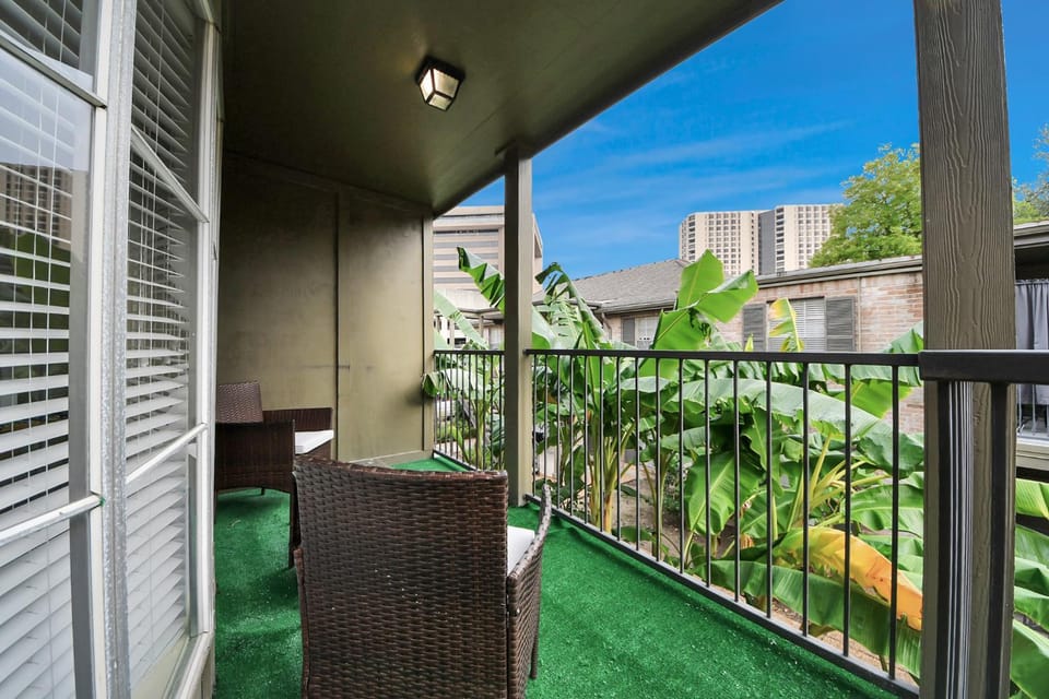 Houston Galleria Cozy Simple Suite Apartment in Harris County