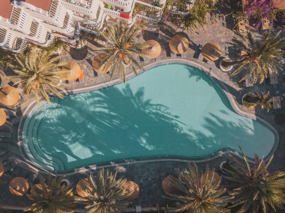 Swimming pool