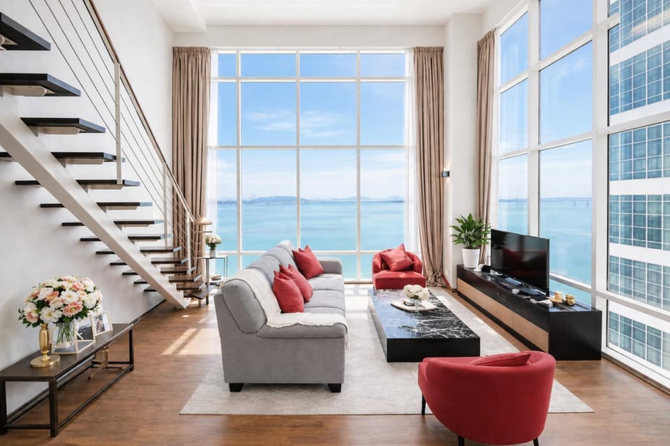 Communal lounge/ TV room, TV and multimedia, Living room, Sea view, Sea view