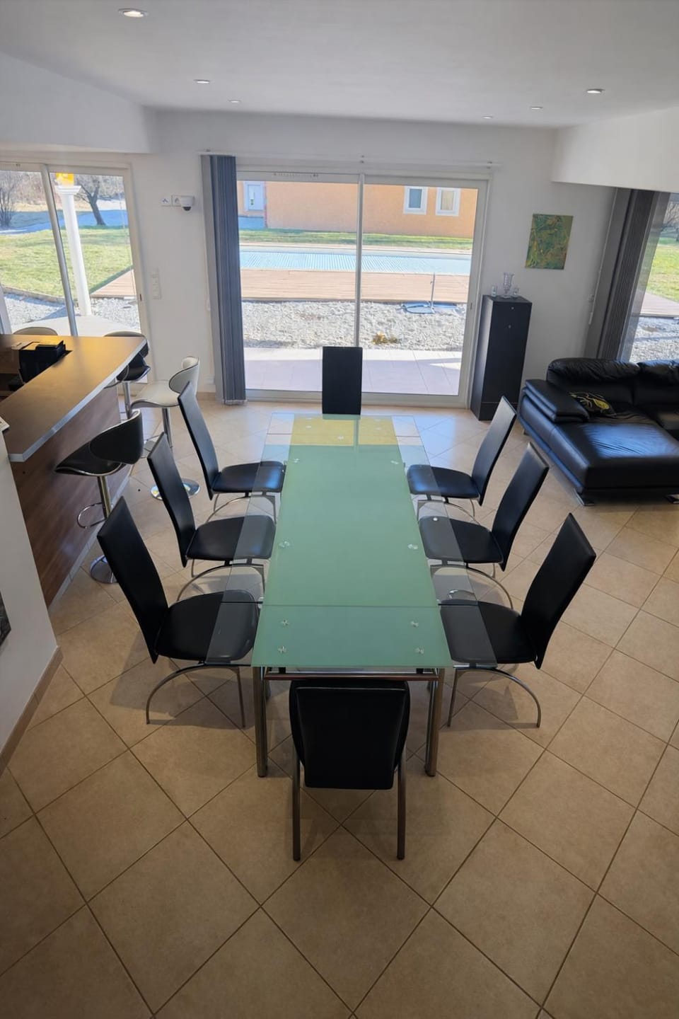 Living room, Dining area