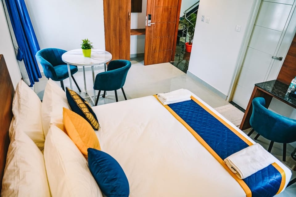 Bed, Bedroom