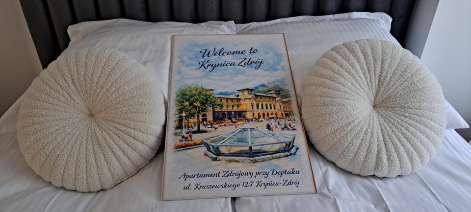 Bed, Bedroom, towels, towels