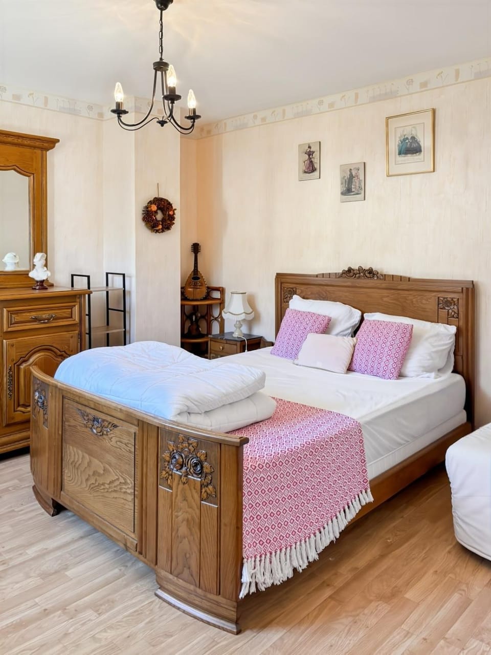 Maison familiale, jardin privé, proche d'Aurillac House in Auvergne-Rhône-Alpes