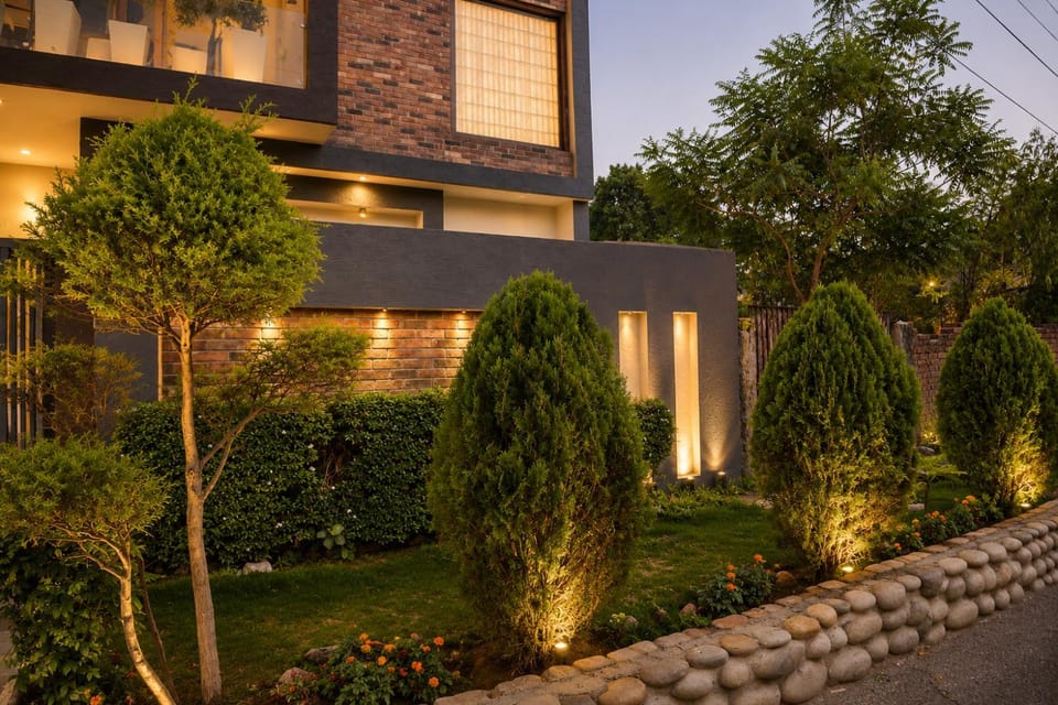 Property building, Garden