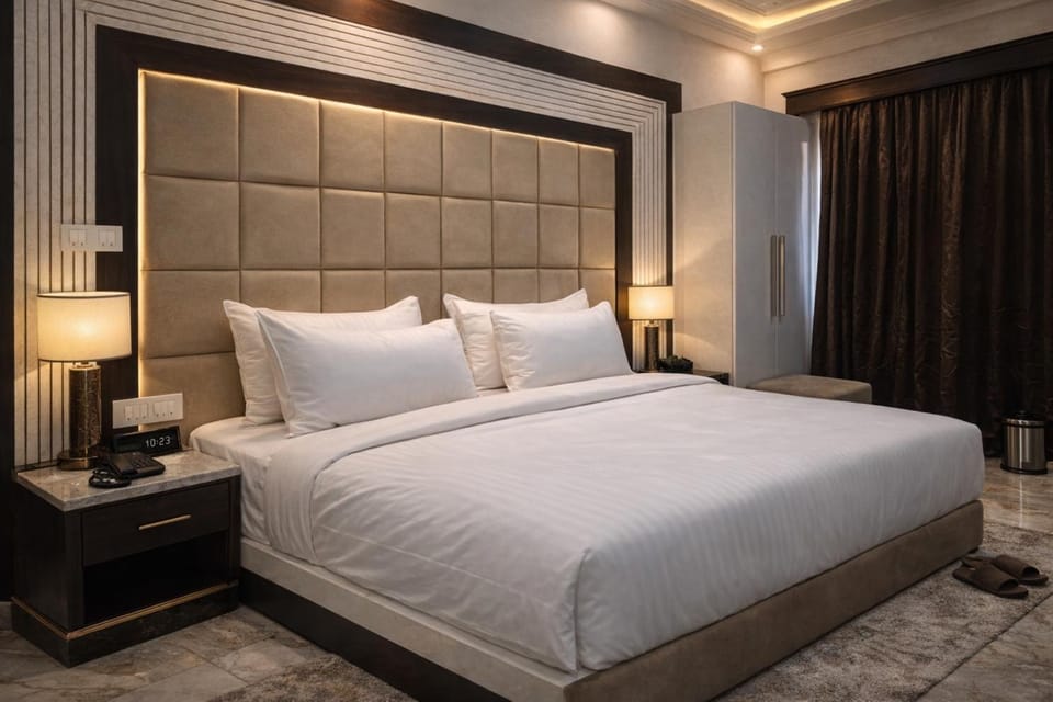 Bed, Photo of the whole room, Bedroom