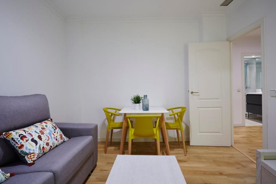 Apartamento II Alcalá-Retiro. Ideal Parejas Apartment in Madrid