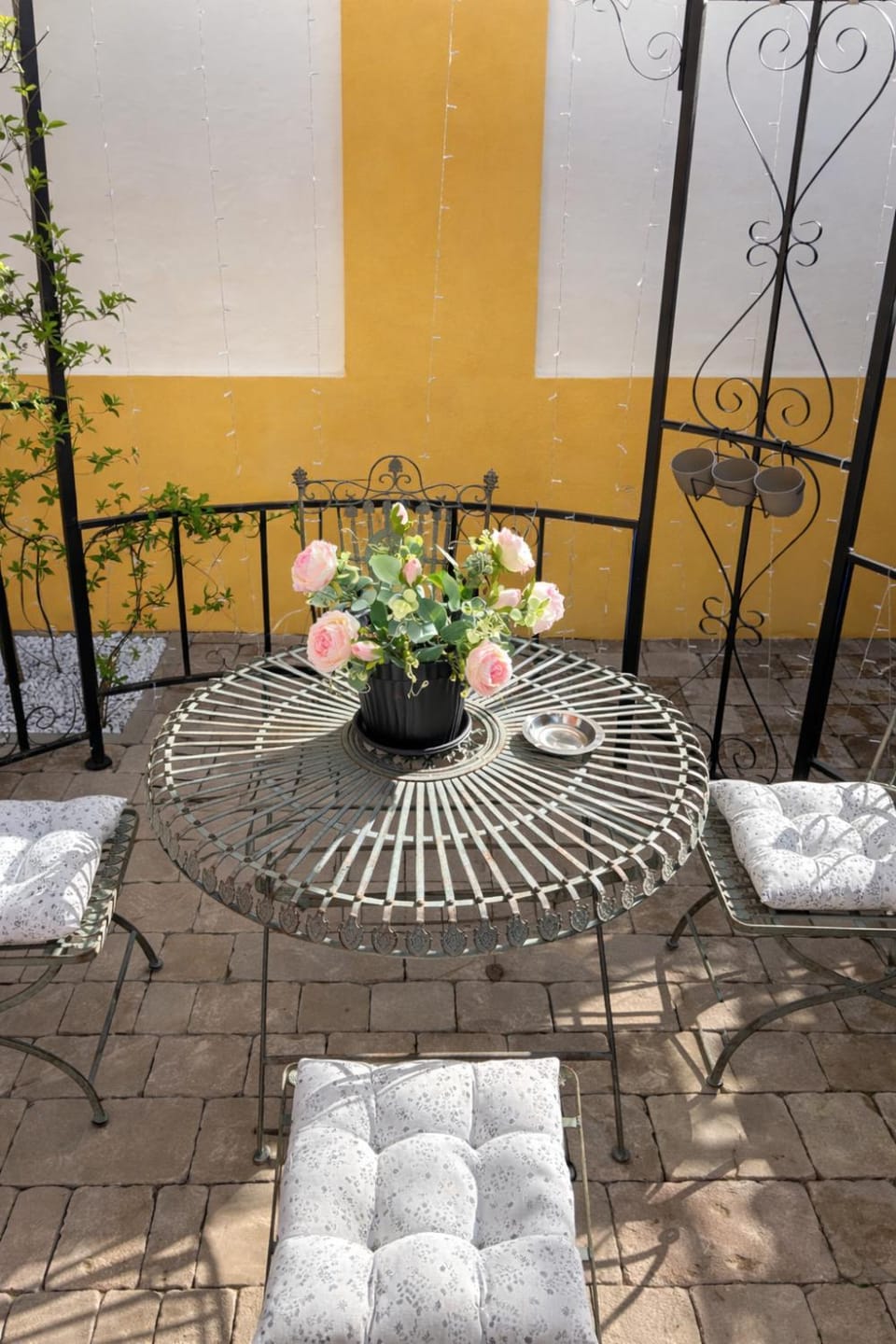 Inner courtyard view