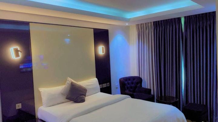 Brus View Suites Hotel in Lagos