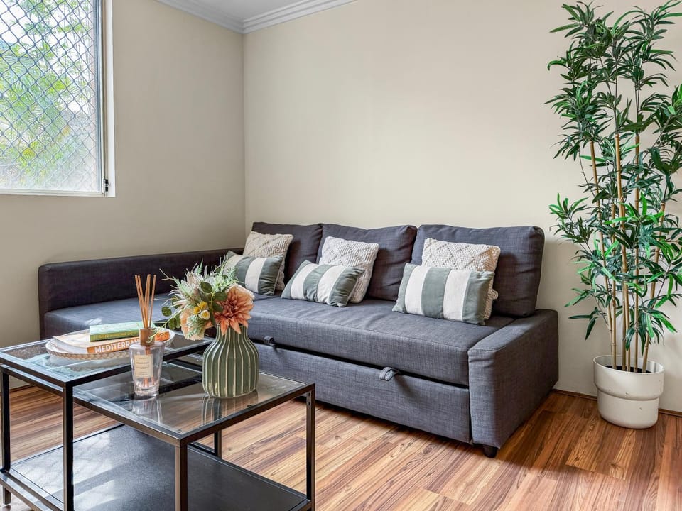 Property building, Communal lounge/ TV room, Living room, Seating area
