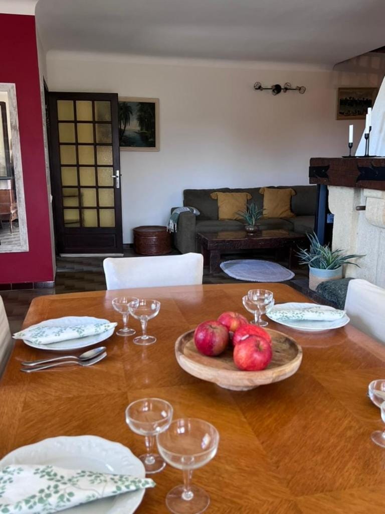 Maison privée de 100 m2 avec piscine, jardin et climatisation House in Pernes-les-Fontaines